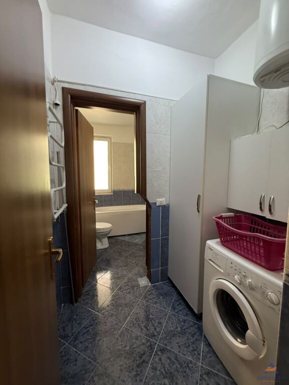 JEPET APARTAMENT 2+1+BALLKON ME QERA "KOPSHTI ZOOLOGJIK" 600 EURO