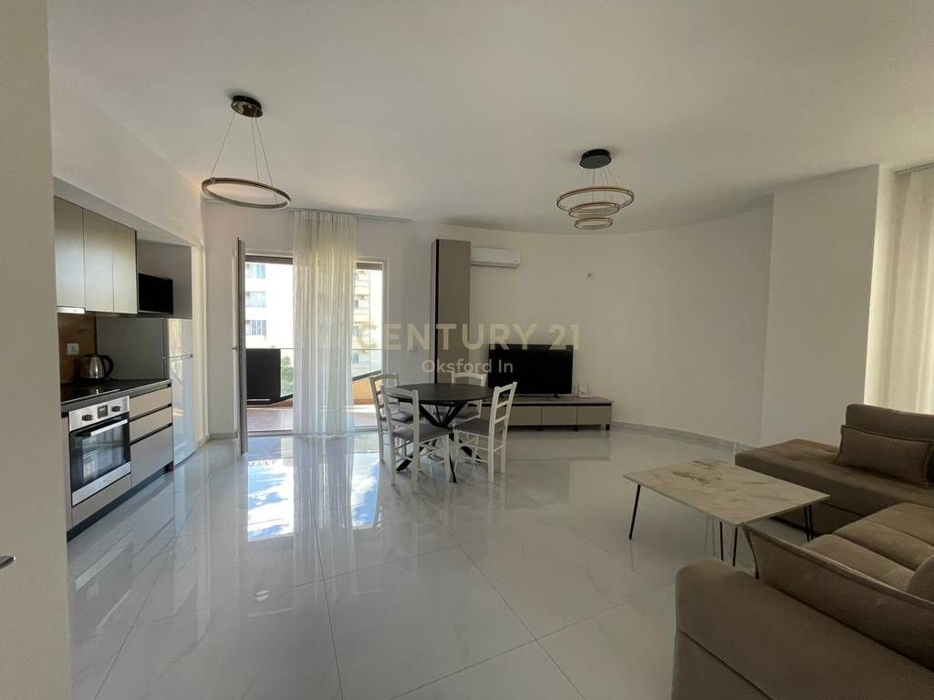 Apartament 2+1+2 për Shitje në Shëngjin