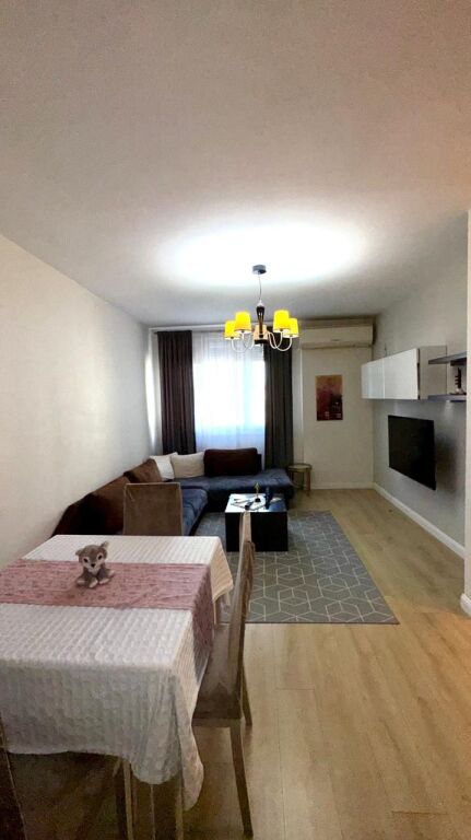 SHITET: Apartament 2+1 📍Kompleksi "KONTAKT" 21 Dhjetori,