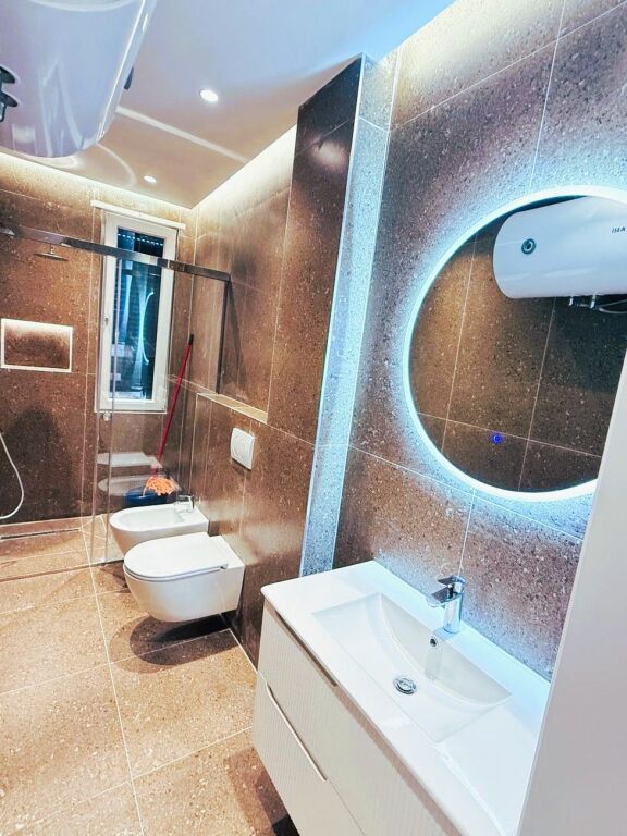 🏡 SHITET APARTAMENT 2+1 – BULEVARDI ZHAN D'ARK