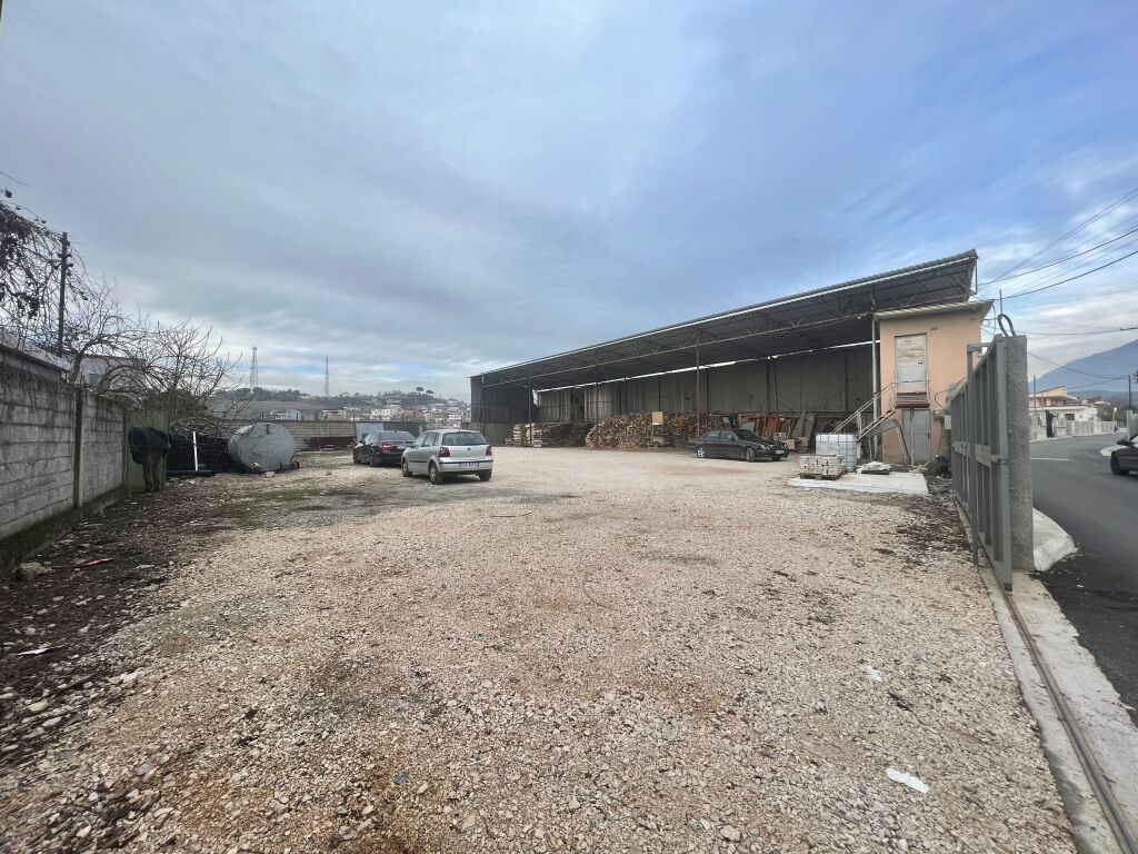 TERRENO IN AFFITTO 3000 M2+ 400M2 CAPANNONE - PASKUQAN