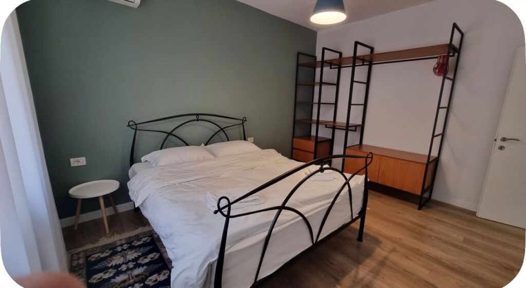 Jepet me qira apartament 1+1 tek Rruga e Kavajes