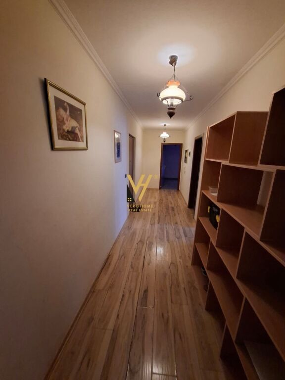 JEPET APARTAMENT 2+1 ME QIRA TE KOMUNA E PARISIT 85.000 LEKE
