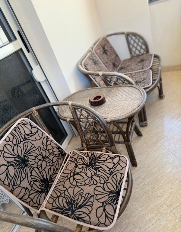 Apartament 2+1 me qira te Xhamlliku, pranë Sheshit Shtraus – 550 €