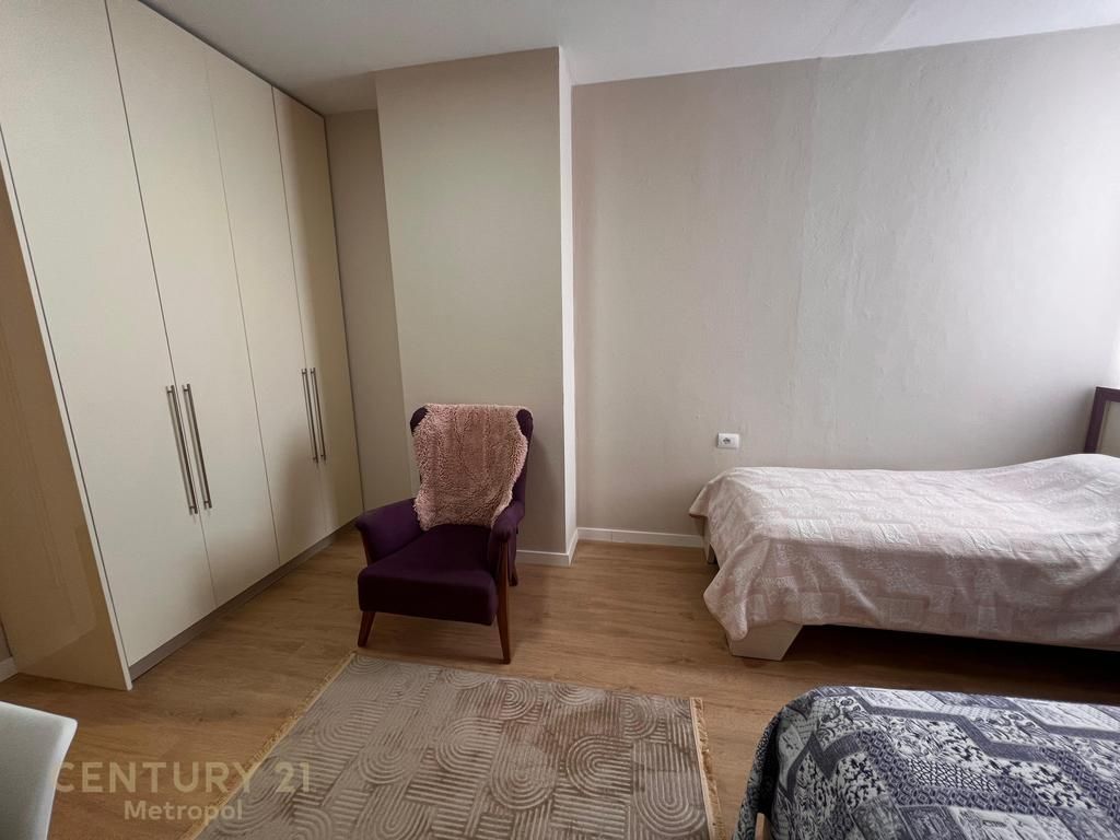 Japim me qira apartament 3+1+2 te Kompleksi Prestige!