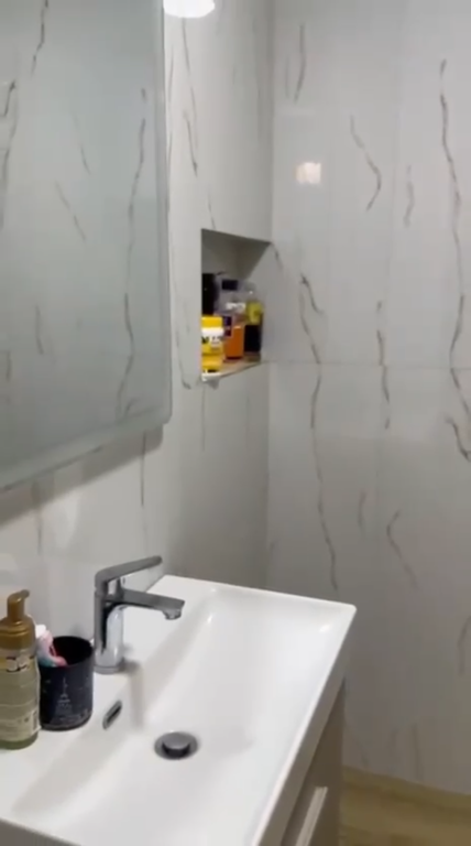 Apartament 1+1 per qera Ring Center !