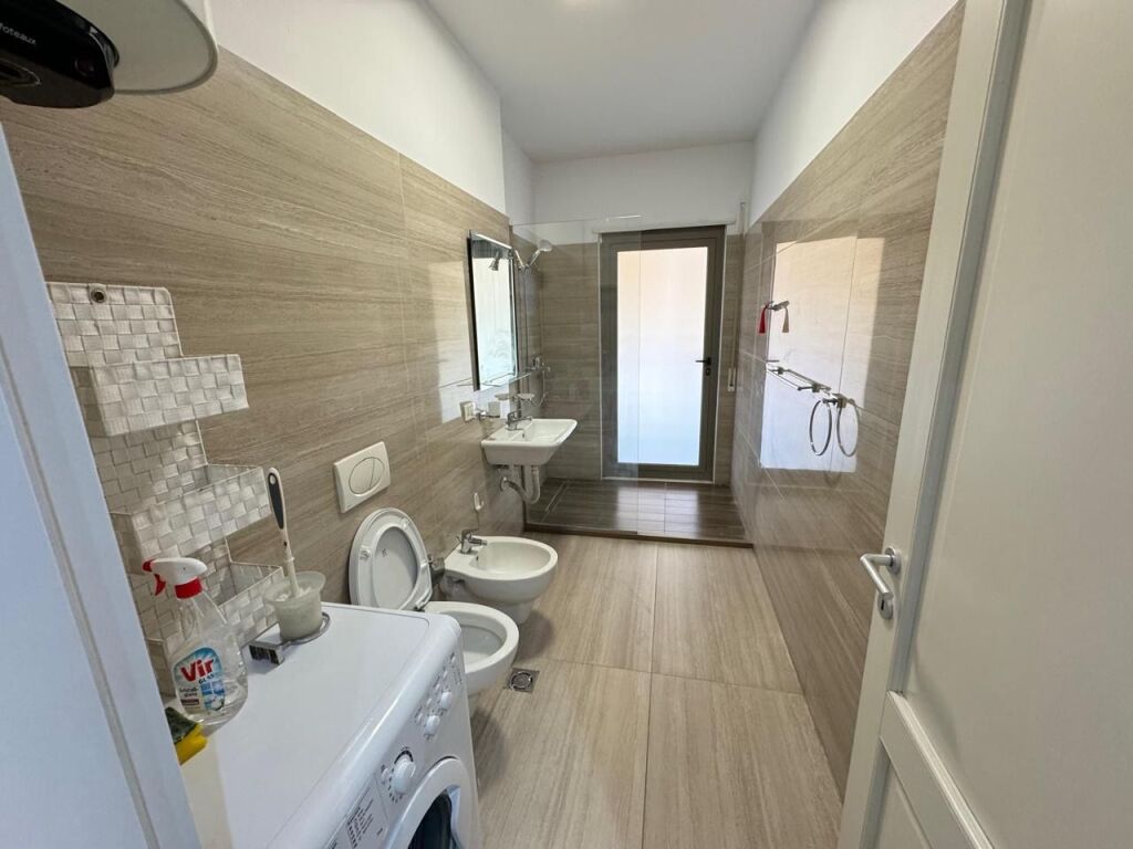 🏡 AFFITTO Appartamento 3+1 con 2 Bagni 📍 Complesso “Delijorgji” 🛣️ Via “Kavajes” ✨