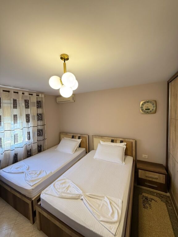 Apartament 2+1 per qera Xhamllik