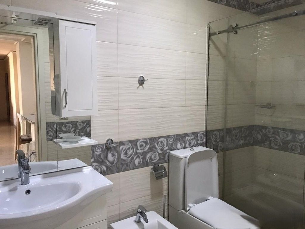 Appartamento 2+2 in Affitto a Zogu i Zi, Tirana - 700€ | 115 m² 700 € /Mese