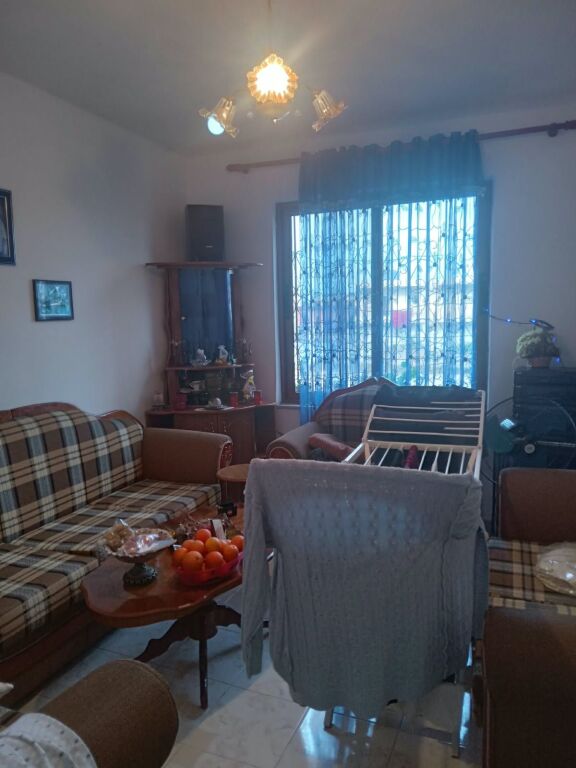 🏡 VENDESI APPARTAMENTO 2+1 | VLORË – STAZIONE DEL TRENO