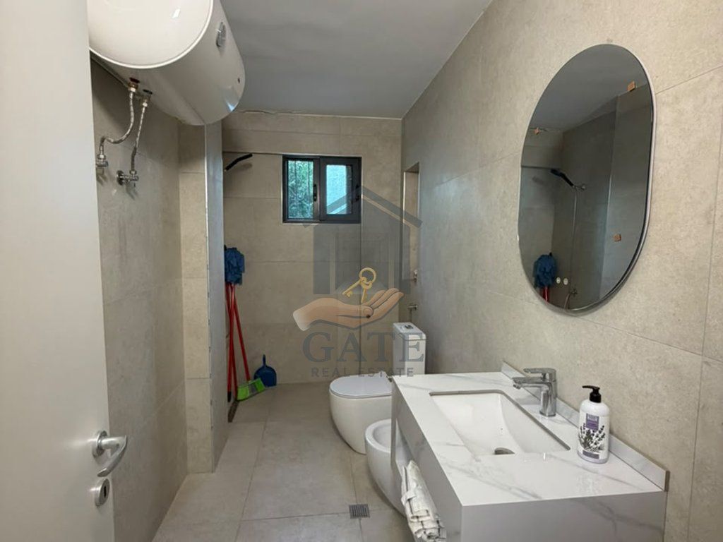 SHITET APARTAMENT 2+1 ME KUZHINË TË VEÇUAR DHE DEPO – VALA PARK, DURRËS