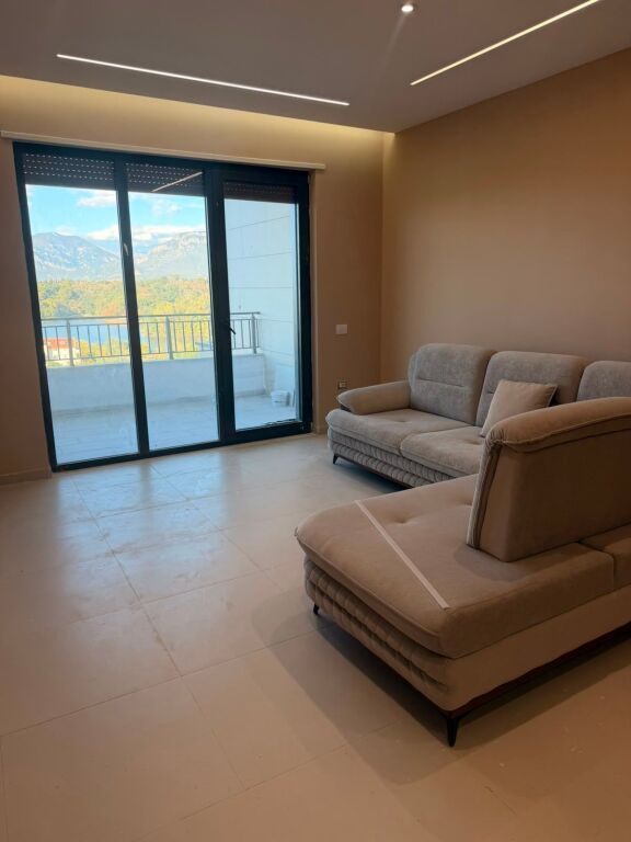 affittasi 1+1 al Lago Secco (senza montagna)