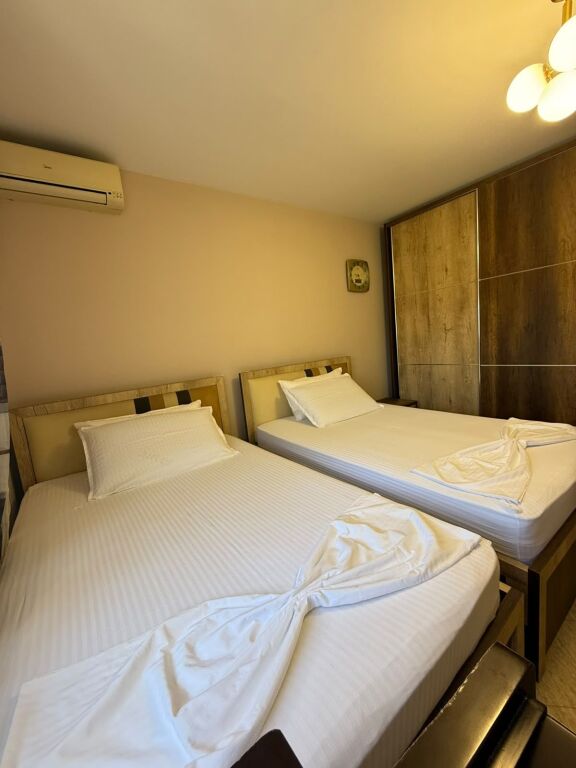 Apartament 2+1 per qera Xhamllik