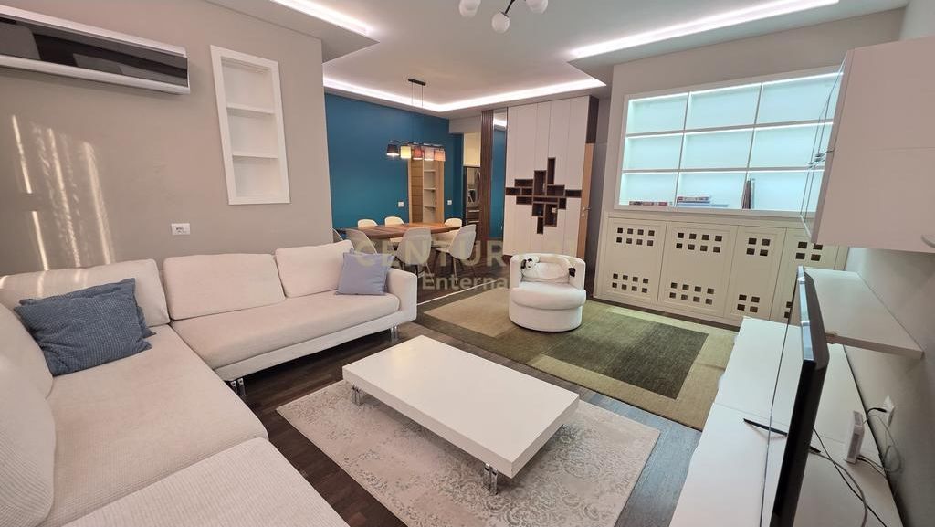 Apartament 2+1+ Post Parkimi Per Qera tek Air Albania