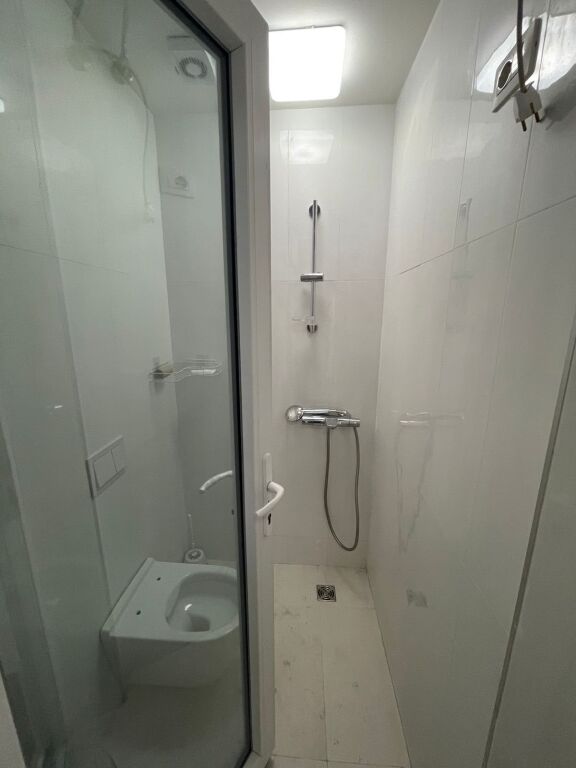Office for rent near Globe!
