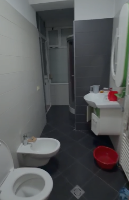 📌 VENDESI APPARTAMENTO 2+1 – SELITË, VICINO ALL'UNIVERSITÀ BARLETI 🏡