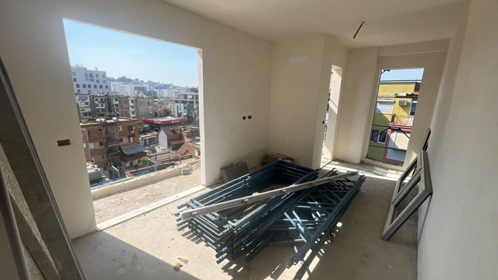 Apartament ne shitje 1+1 Prane Maternitetit te Ri
