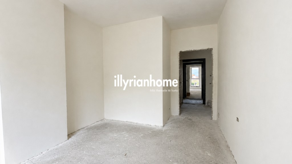 Ekskluzive Shitet Apartament 1+1 me Ballkon në Univers City, Tiranë.