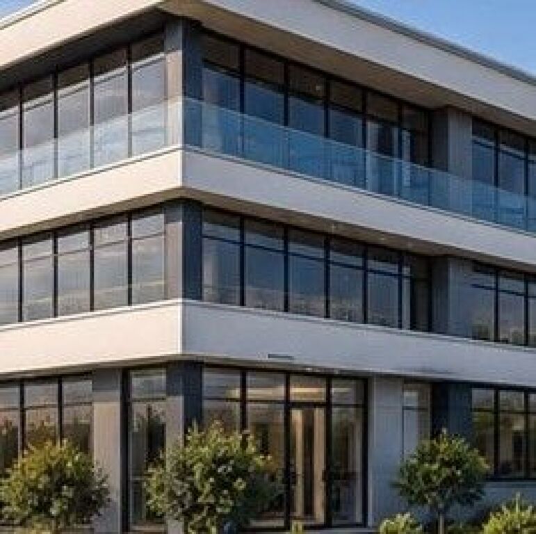 🏭 CAPANNONE INDUSTRIALE IN VENDITA | VORË