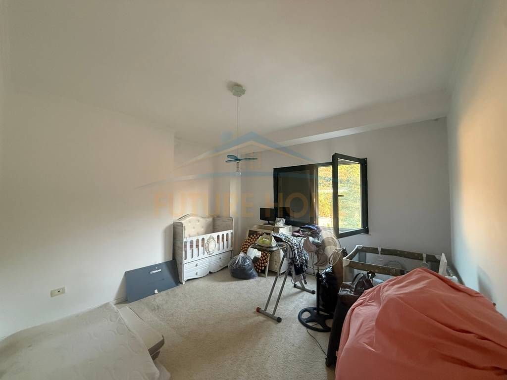 shitet apartament i tipologjise 2+1+ depo, fresk tirane