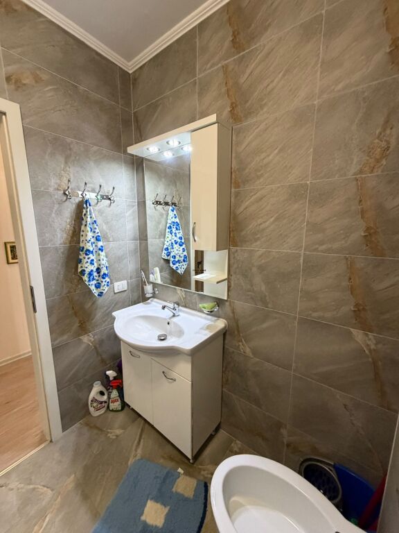 APPARTAMENTO IN AFFITTO 1+1 21 DICEMBRE 52.000 LEKE FH-97394