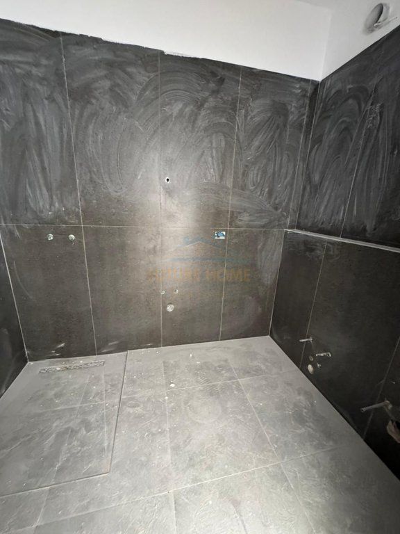 Shitet, Apartament 1+1, Univers City, Tiranë