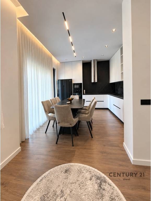 JEPET ME QIRA APARTAMENT 3+1+2 ME VERANDË &amp; GARAZH PRIVAT | "GREY STONE" RESIDENCE – LIQENI I THATË 2,000 € /Muaj