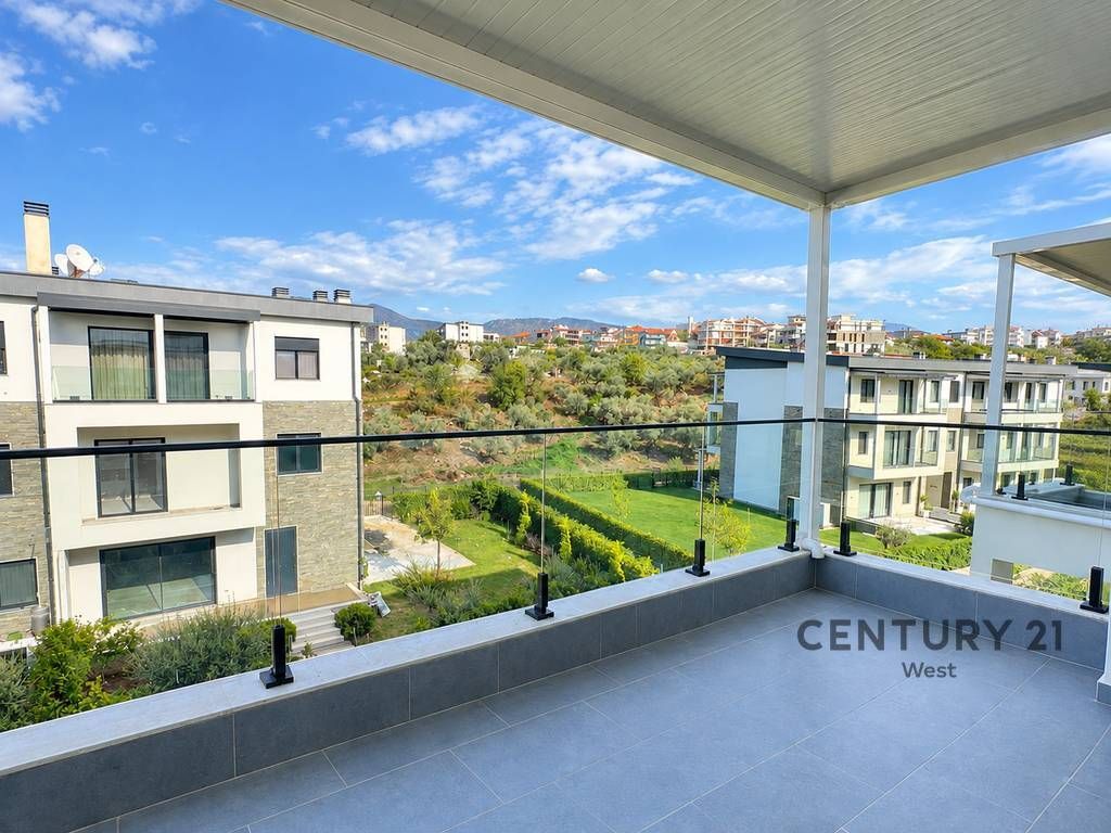 JEPET ME QIRA APARTAMENT 3+1+2 ME VERANDË &amp; GARAZH PRIVAT | "GREY STONE" RESIDENCE – LIQENI I THATË