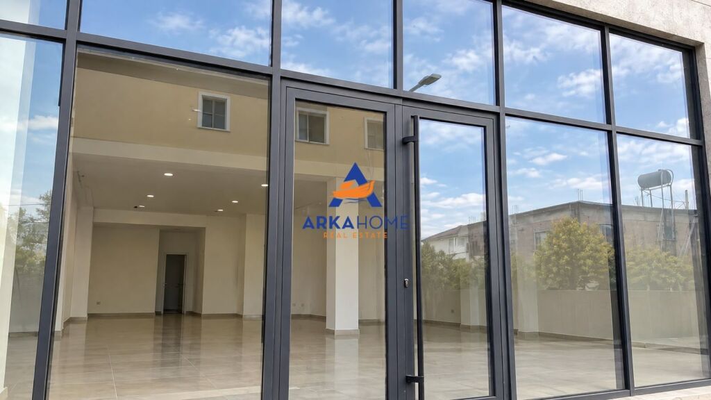 JEPET AMBIENT SHERBIMI PER QERA 121 M2 "ASTIR" 1200 EURO