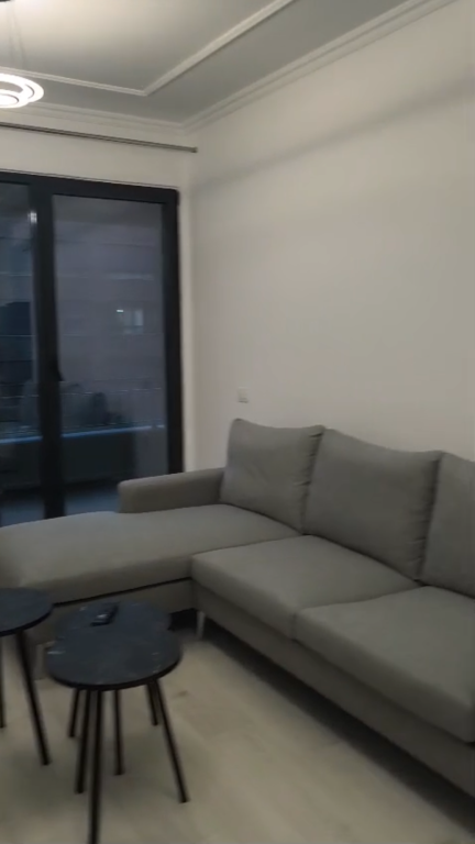 Apartament 2+1+2+ post parkimi Rruga 5 Maji !