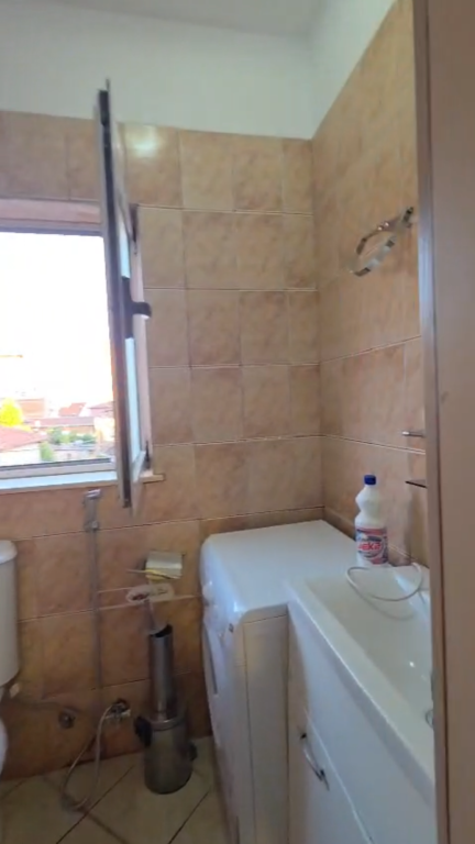 Apartament 2+1 i konvertuar per shitje Siri Kodra !