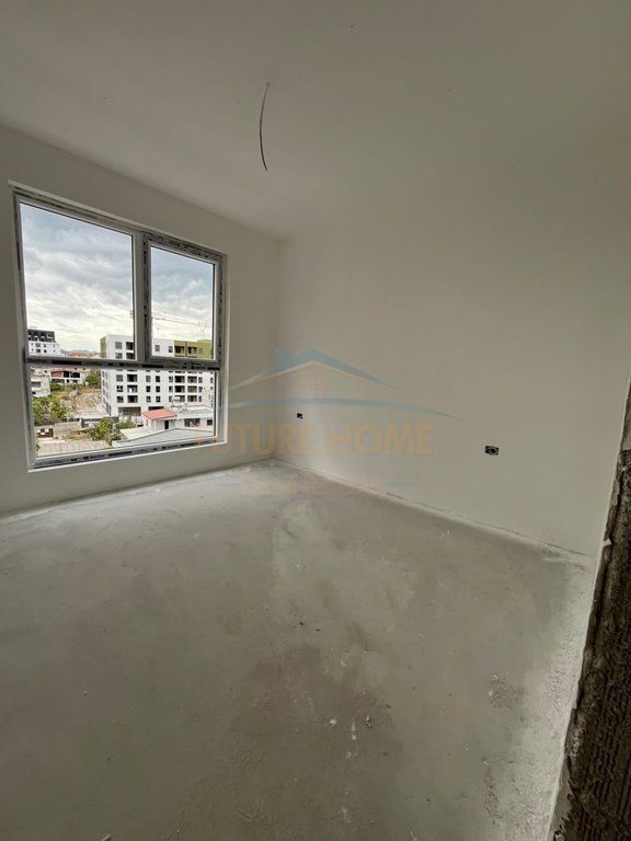 Shitet, Apartament 1+1,Paskuqan,Tiranë