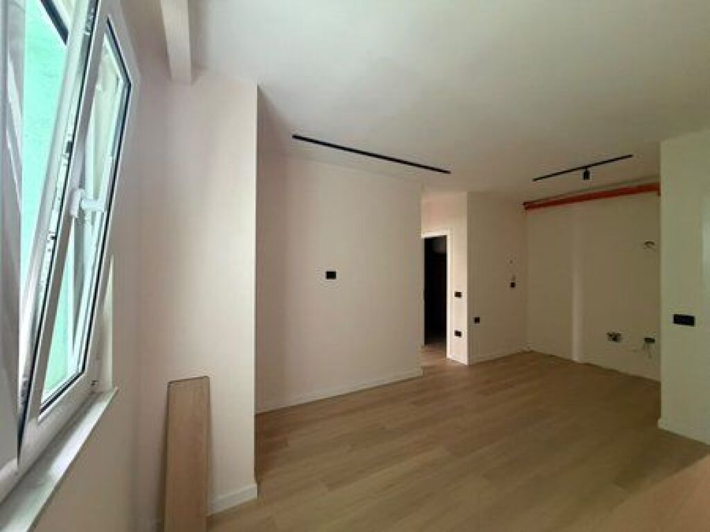 For sale, Apartment 1+1, Paris Commune, Tirana