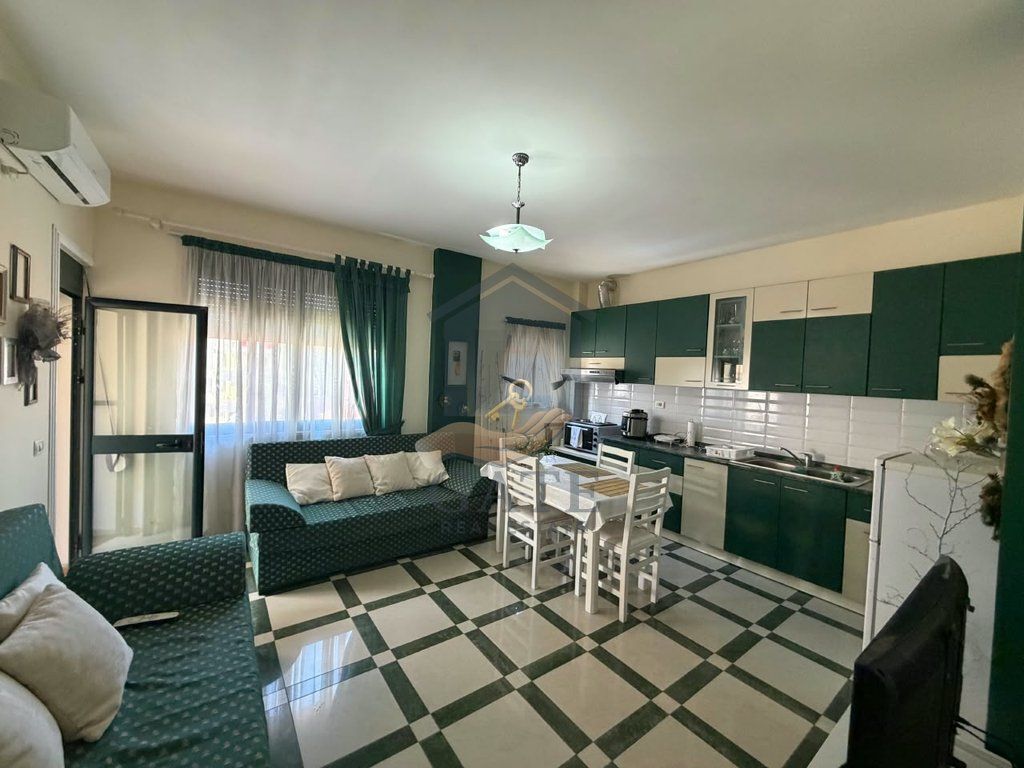 SHITET APARTAMENT 1+1 – SHKËMBI I KAVAJËS