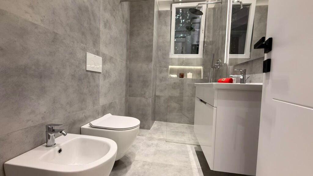 SHITET APARTAMENT 2+1 TEK LIQENI!