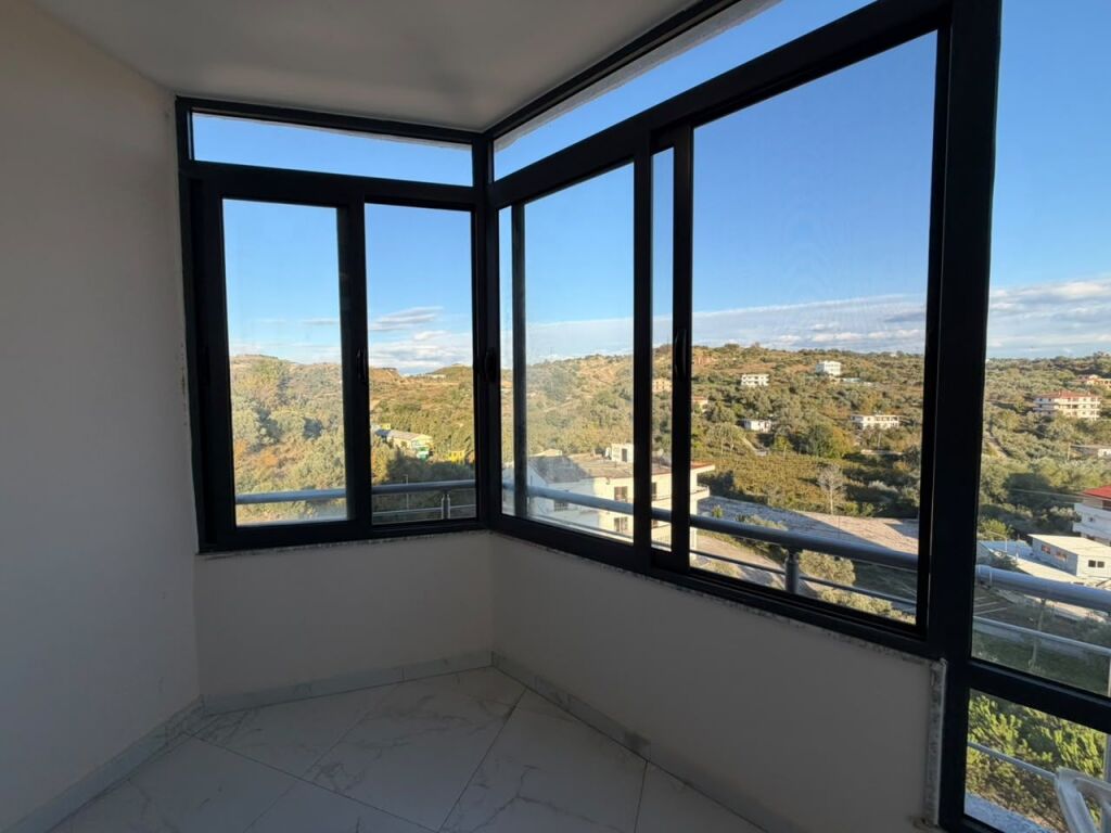 Apartment 2+1+2 for sale at Shkembi i Kavajes