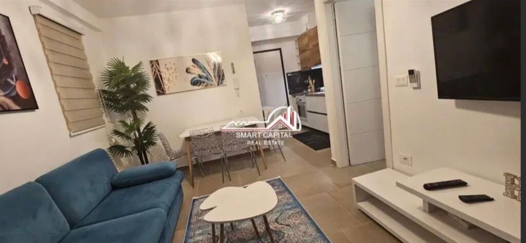 Shitet apartament 1+1