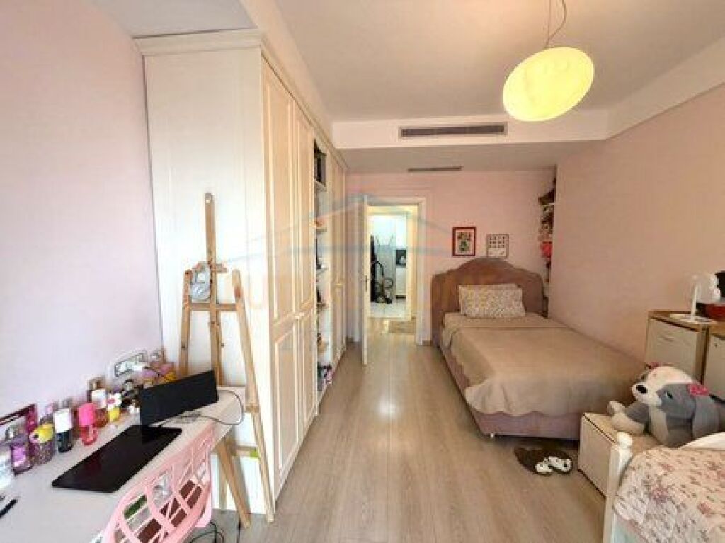Shitet, Apartament 2+1+2+Depo, Rezidenca Ambasador 2, Tiranë.