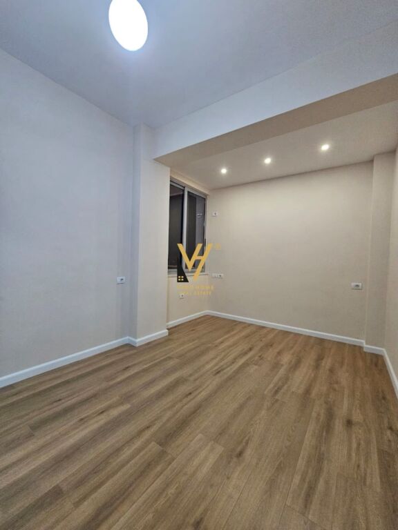 SHITET APARTAMENT 1+1 TE GLOBE, RRUGA E KAVAJES 170.000 EURO