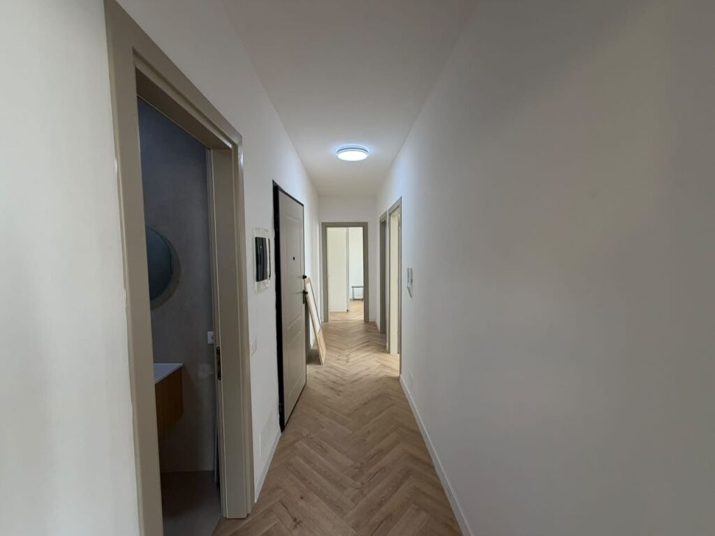 📣 QERA Apartament 2+1 Me 2 Tualete 📍 Rruga “Jordan Misja” ✨     💶 Cmimi 85.000 Leke/Muaj