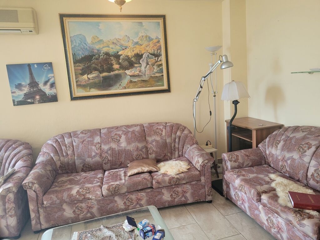 SHITET SUPER APARTAMENT  3+1– PRANË PRESIDENCËS