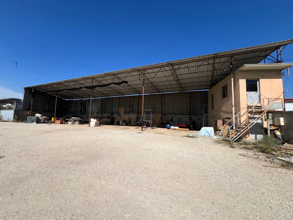 TERRENO IN AFFITTO 3000 M2+ 400M2 CAPANNONE - PASKUQAN