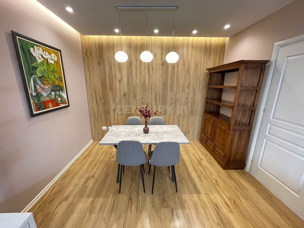 🏠 QIRA, APARTAMENT MODERN 1️⃣➕1️⃣ me 2️⃣ TUALETE, MINISTRIA JASHTME‼️ 690 € /Muaj