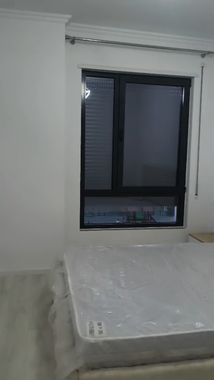Apartament 2+1+2+ post parkimi Rruga 5 Maji !