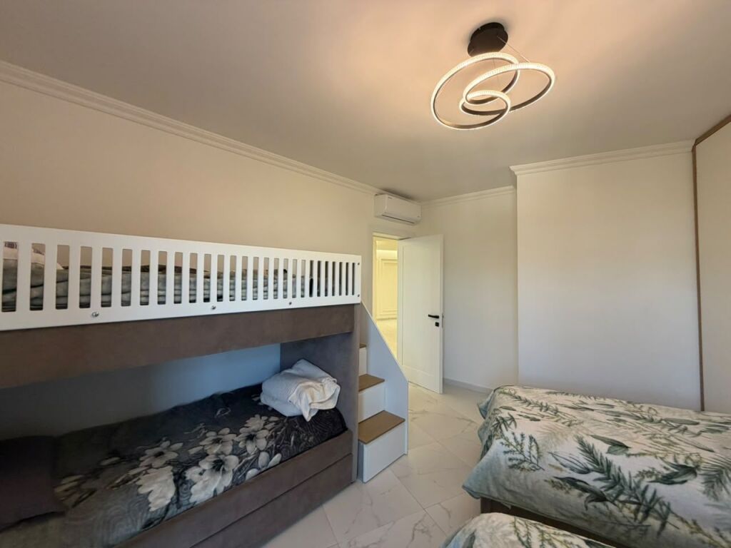 Apartment 2+1+2 for sale at Shkembi i Kavajes