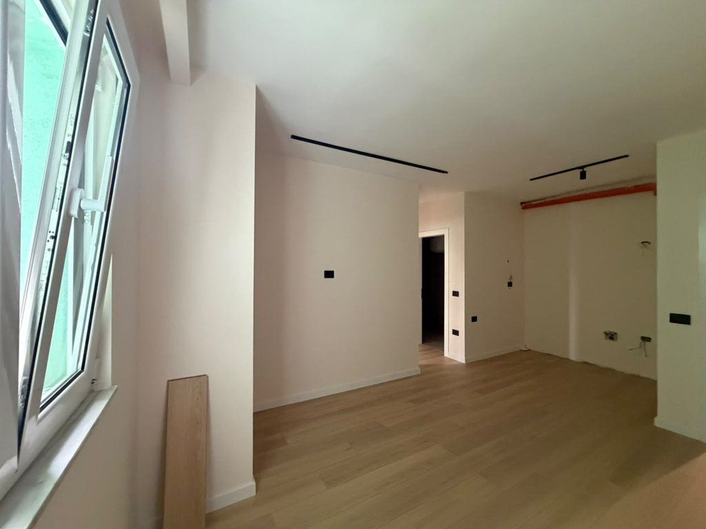 For sale,Apartment 1+1,Commune of Paris, Tirana