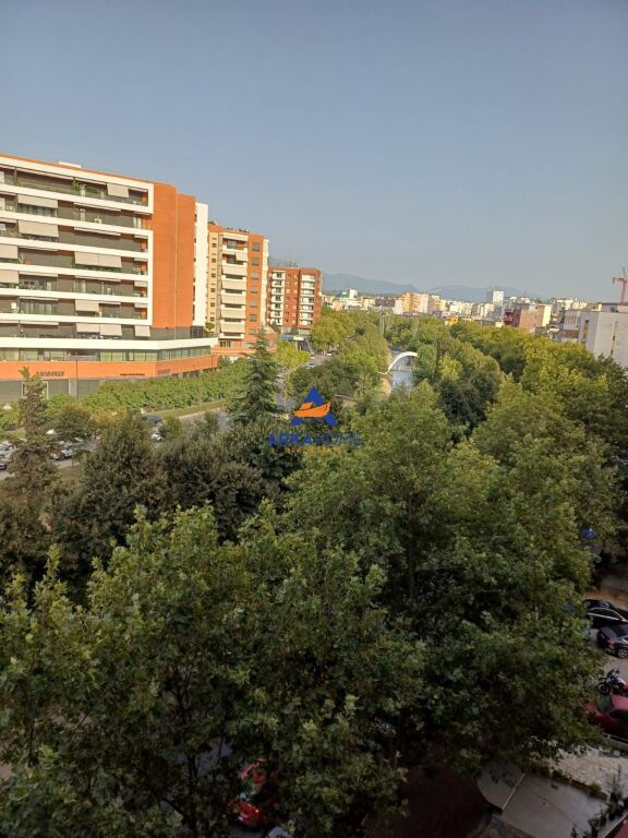 JEPET APARTMENT ME QERA 2+1+BALLKON "PALLATI ME SHIGJETA" 75.000 LEKE