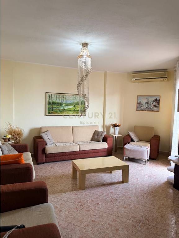 Apartament 2+1+2 Me Qira te Tregu fruta perimeve, Durrës - 500€ | 138 m² 500 € /Muaj