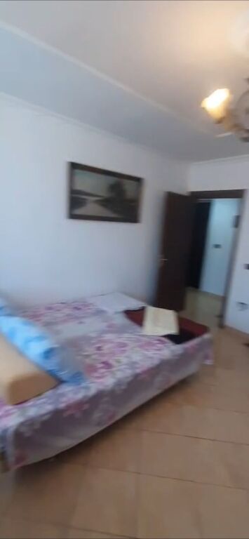 Apartament me qera 1+1