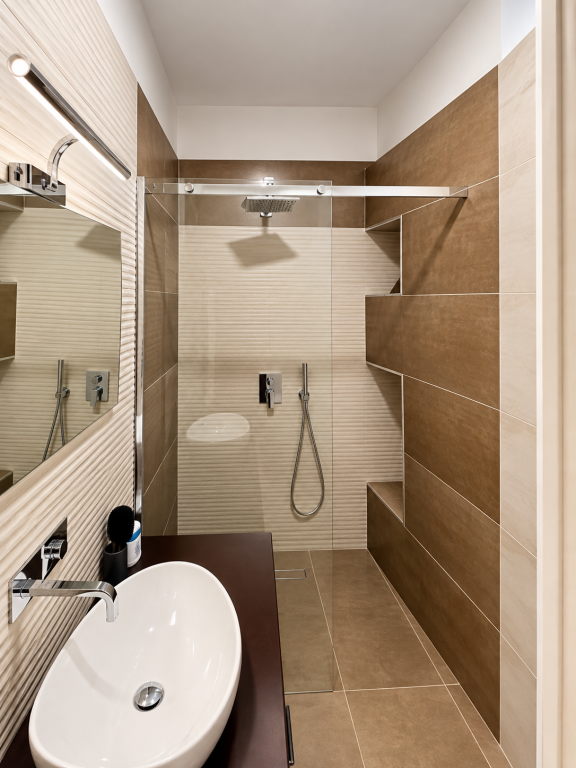 Qera, Apartament 2+1, Myslym Syri, Tiranë.